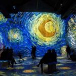 Exposition Van Gogh: Immersion numérique dans les tableaux du Maître à l’Atelier des Lumières (Paris).